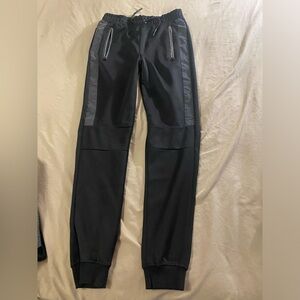 Encrypted pants for Boy Smooth feeling joggers 95% Poly 5% spandex. Large 14/16